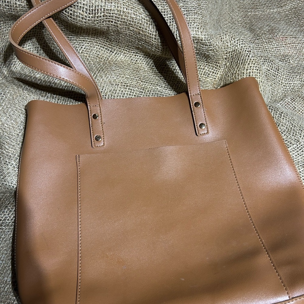 Elegant Tan Vegan Leather Tote Bag